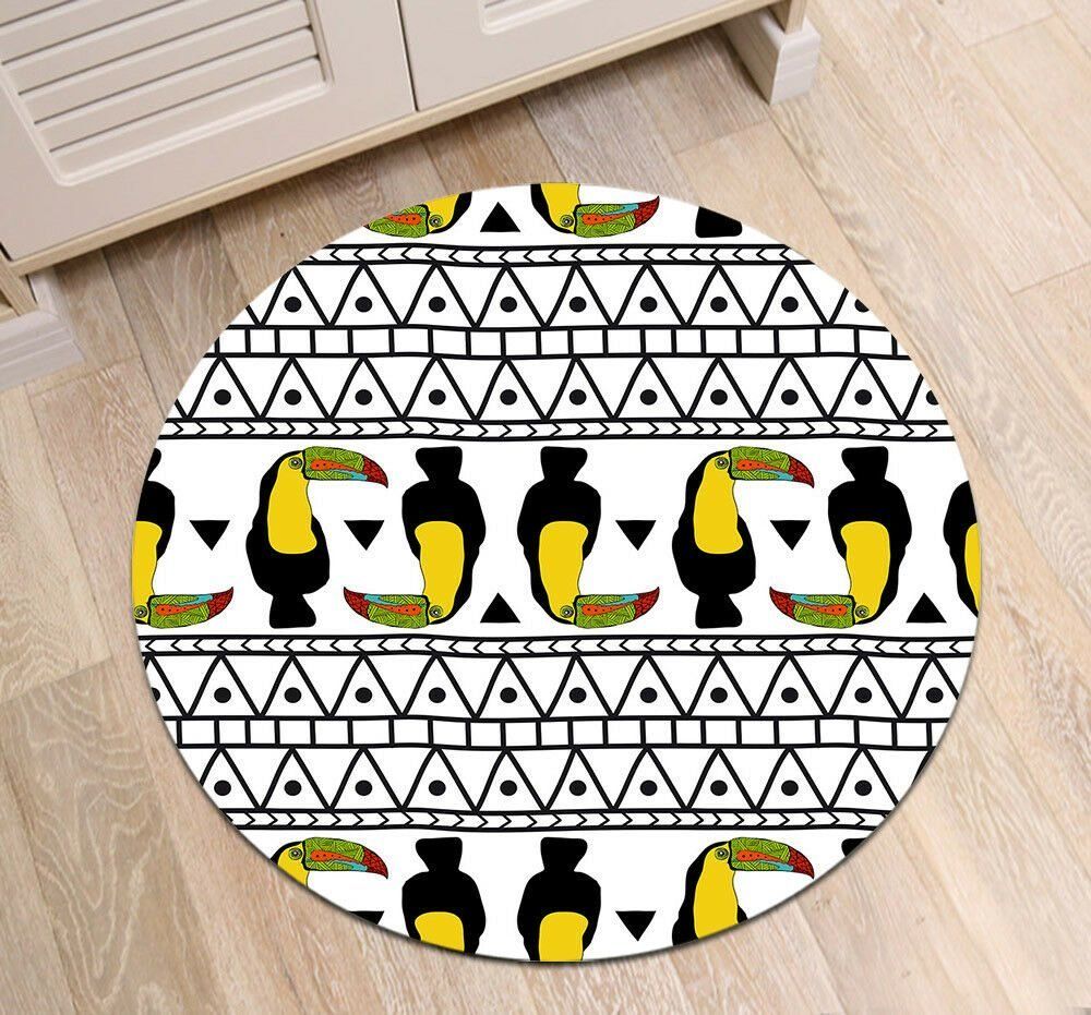 Geometric Toucan Round Carpet