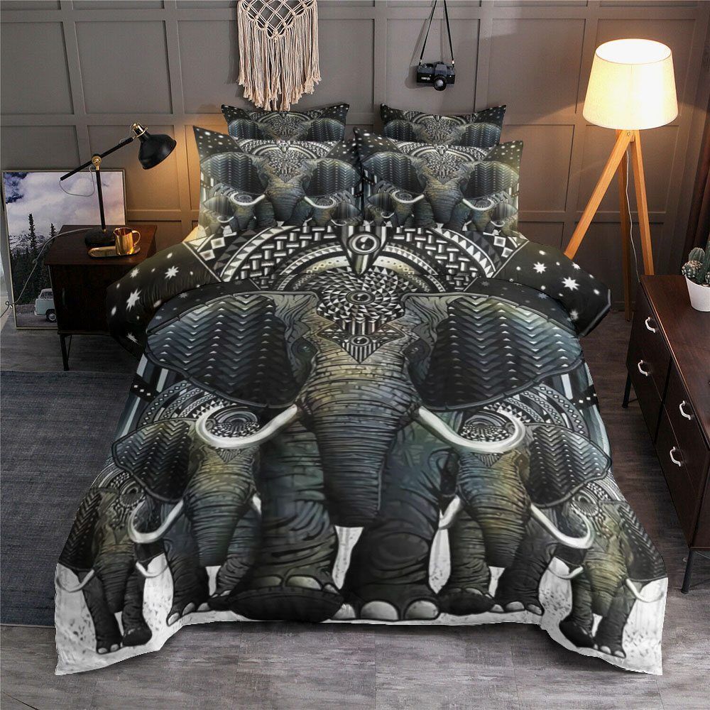 Giant Elephant Family Bedding Set