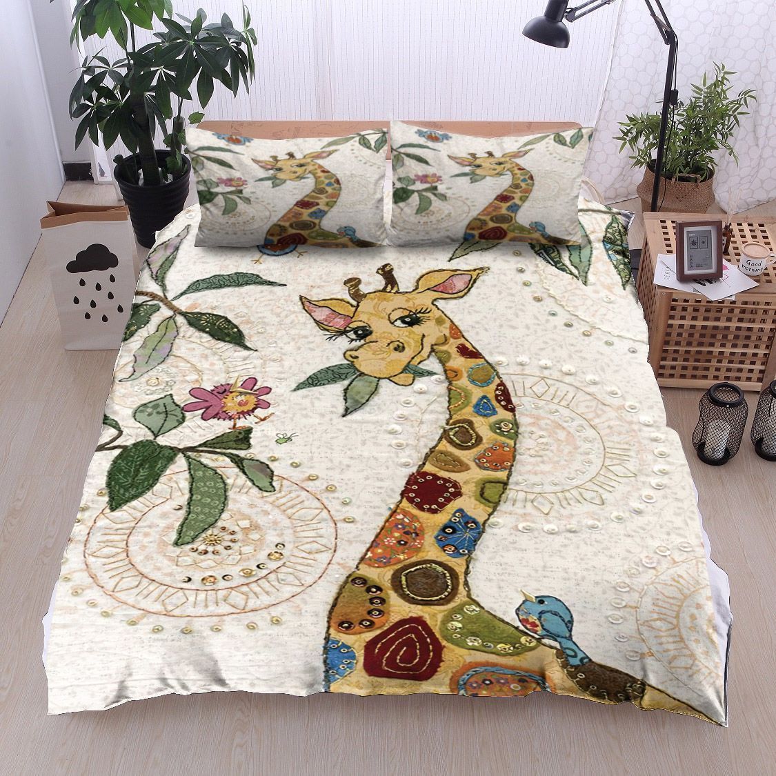 Giraffe And Bird Bedding Set