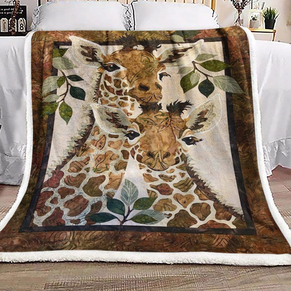 Giraffe Sherpa Fleece Blanket