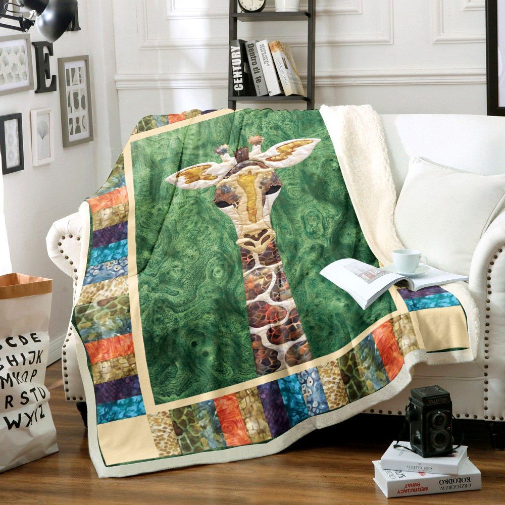 Giraffe Sherpa Fleece Blanket