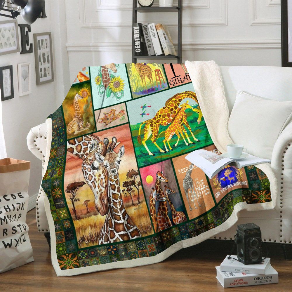 Giraffe Sherpa Fleece Blanket