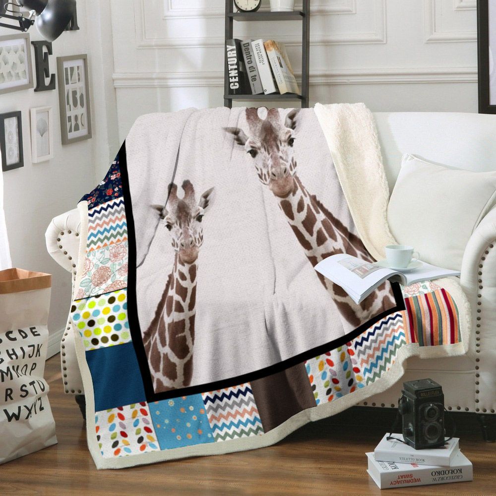 Giraffe Sherpa Fleece Blanket