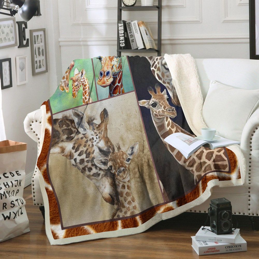 Giraffe Sherpa Fleece Blanket