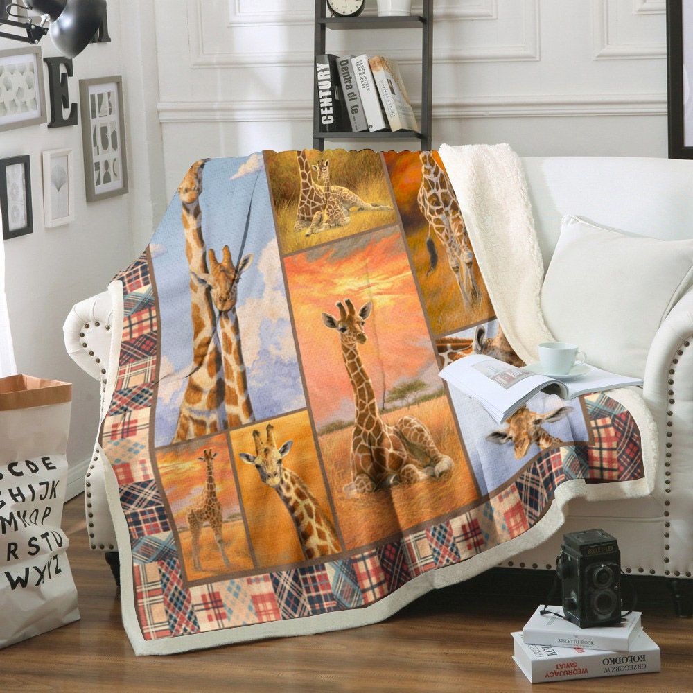 Giraffe Sherpa Fleece Blanket
