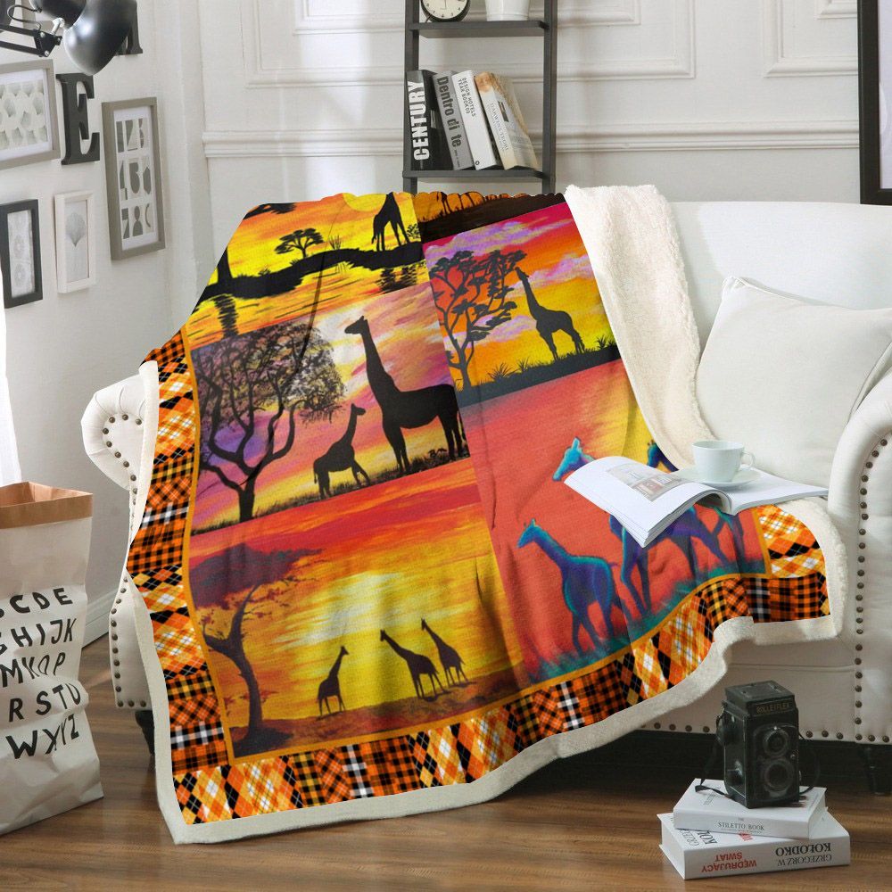 Giraffe Sherpa Fleece Blanket