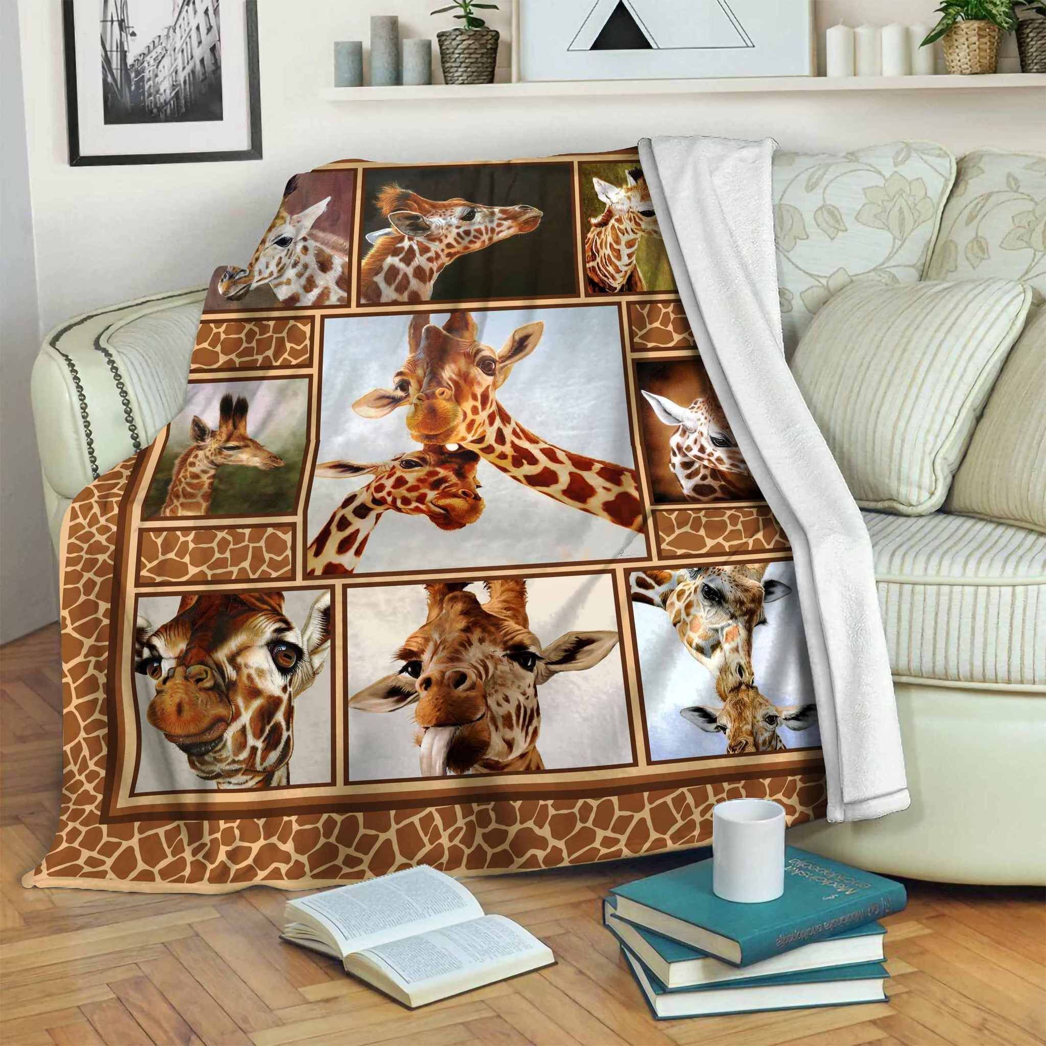 Giraffe Sherpa Fleece Blanket