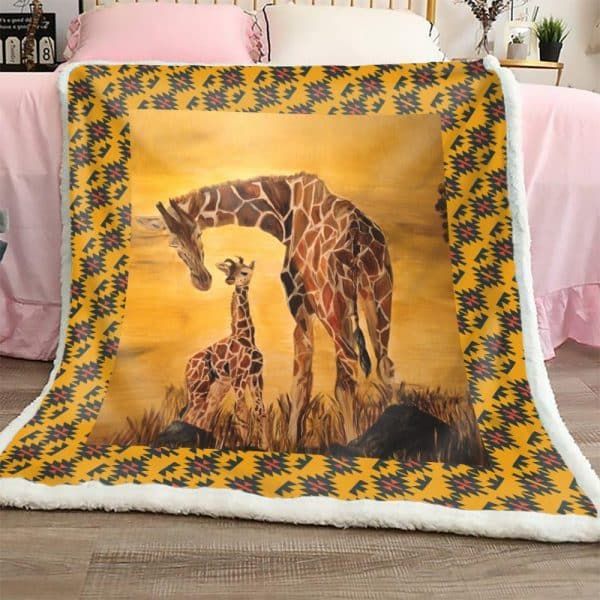 Giraffe Sherpa Fleece Blanket