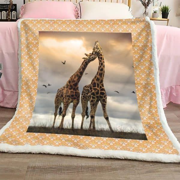 Giraffe Sherpa Fleece Blanket