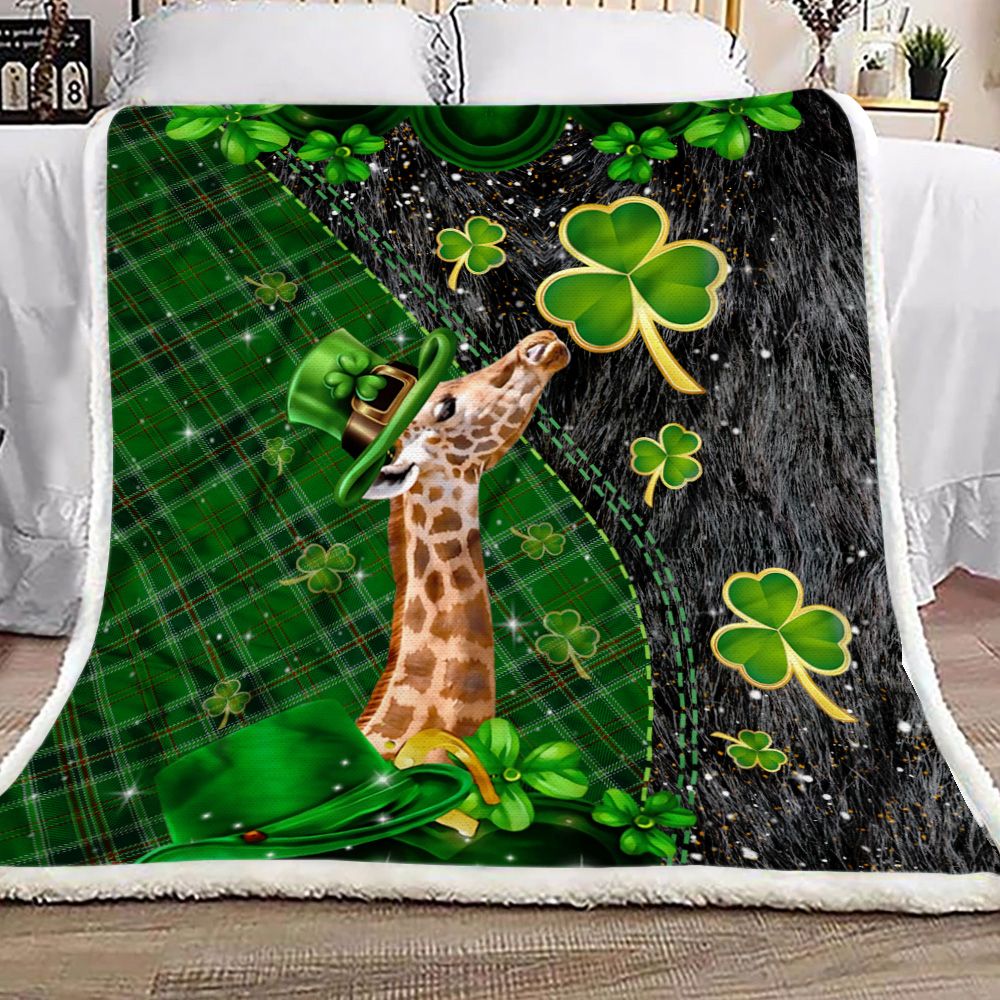 Giraffe Full Of Luck Fleece Blanket