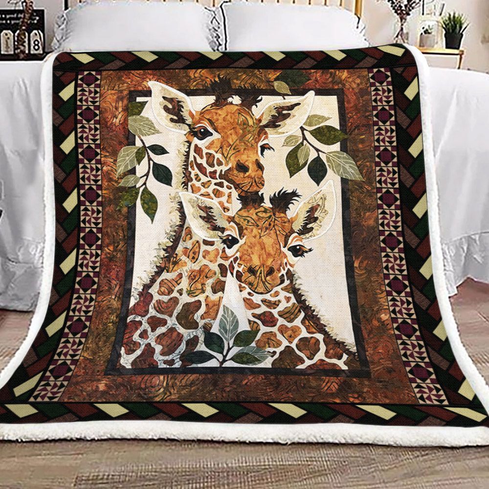Giraffe Sherpa Fleece Blanket