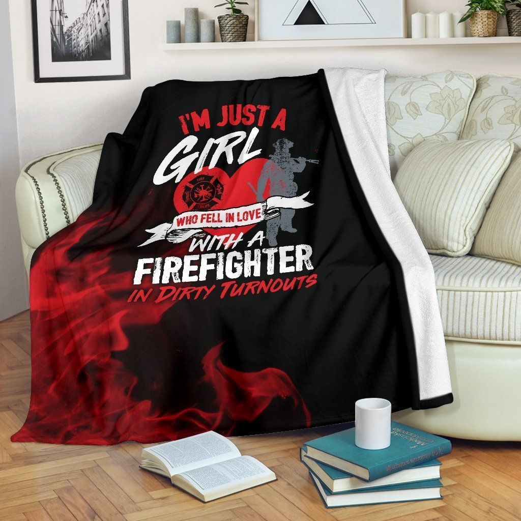 Girl Fell In Love With Firefighter In Dirty Turnouts Sherpa Fleece Blanket