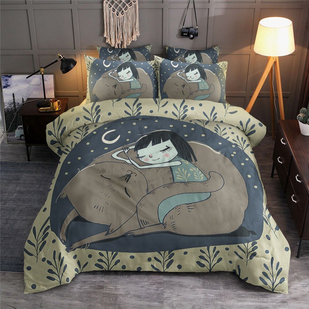 Girl Sleeps With Cat Bedding Set