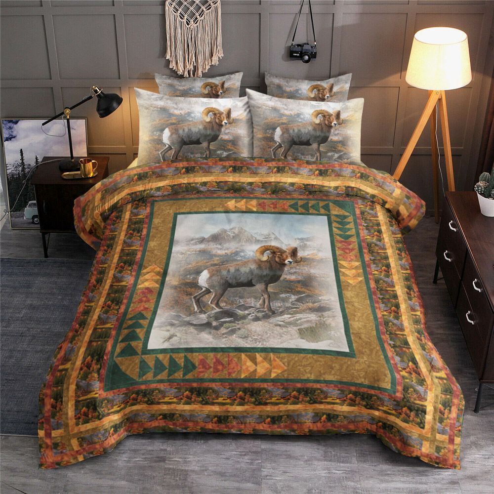 Goat Bedding Set