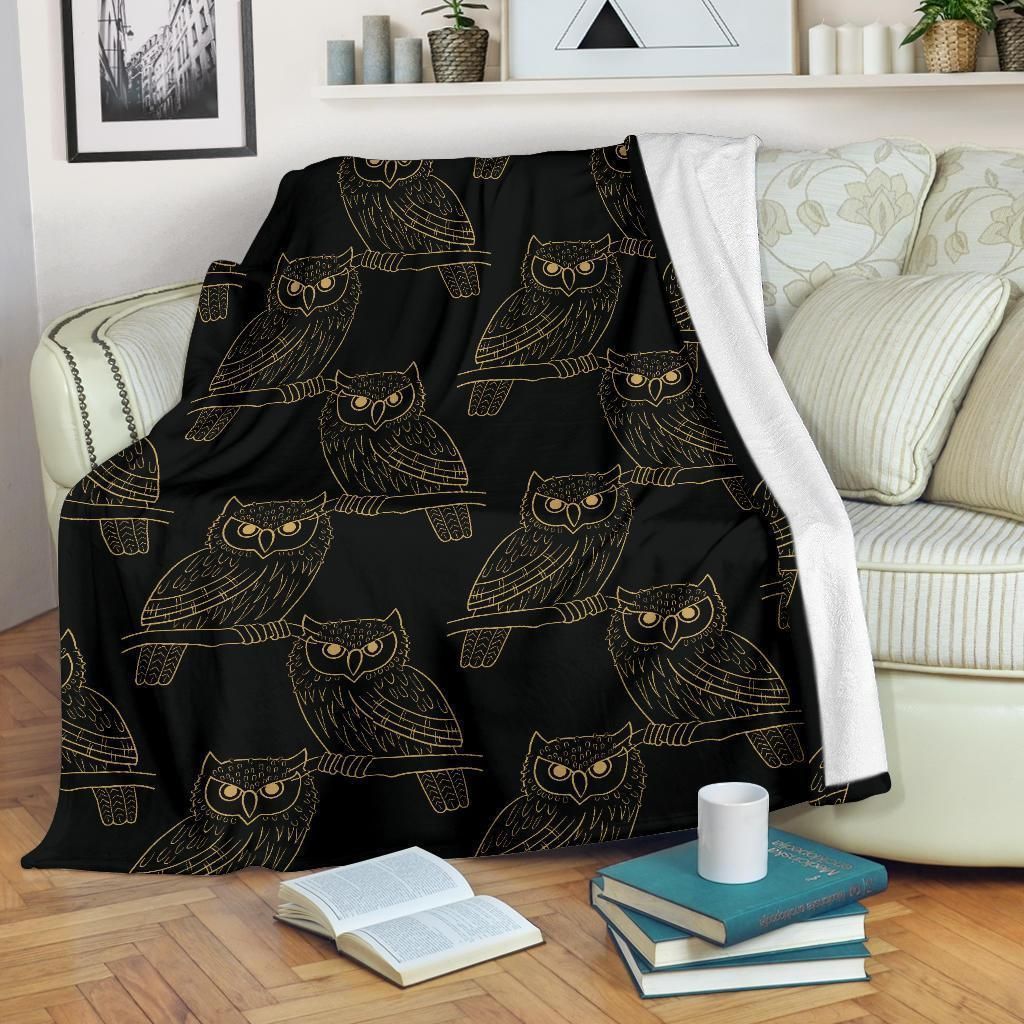 Gold Night Owl Pattern Black Fleece Blanket