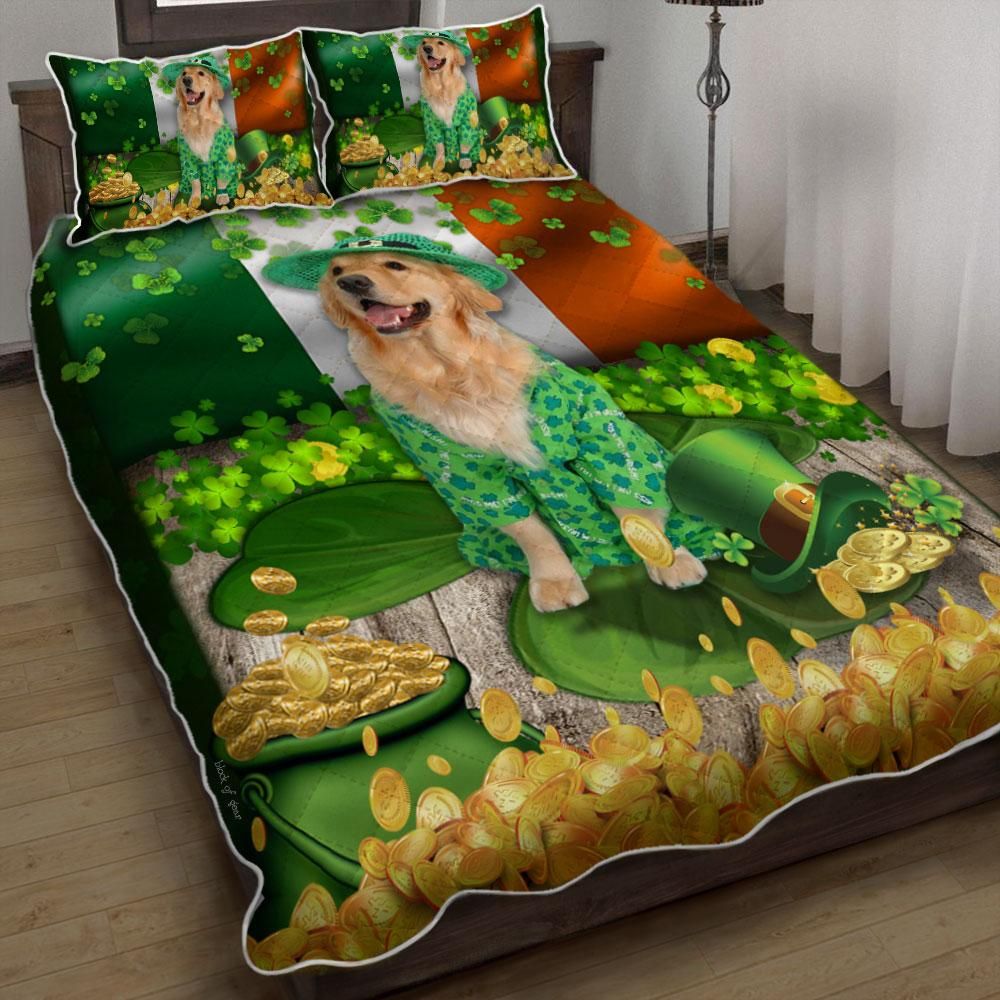 Golden Retriever St. Patrick’s Day Shamrock Coins Bedding Set