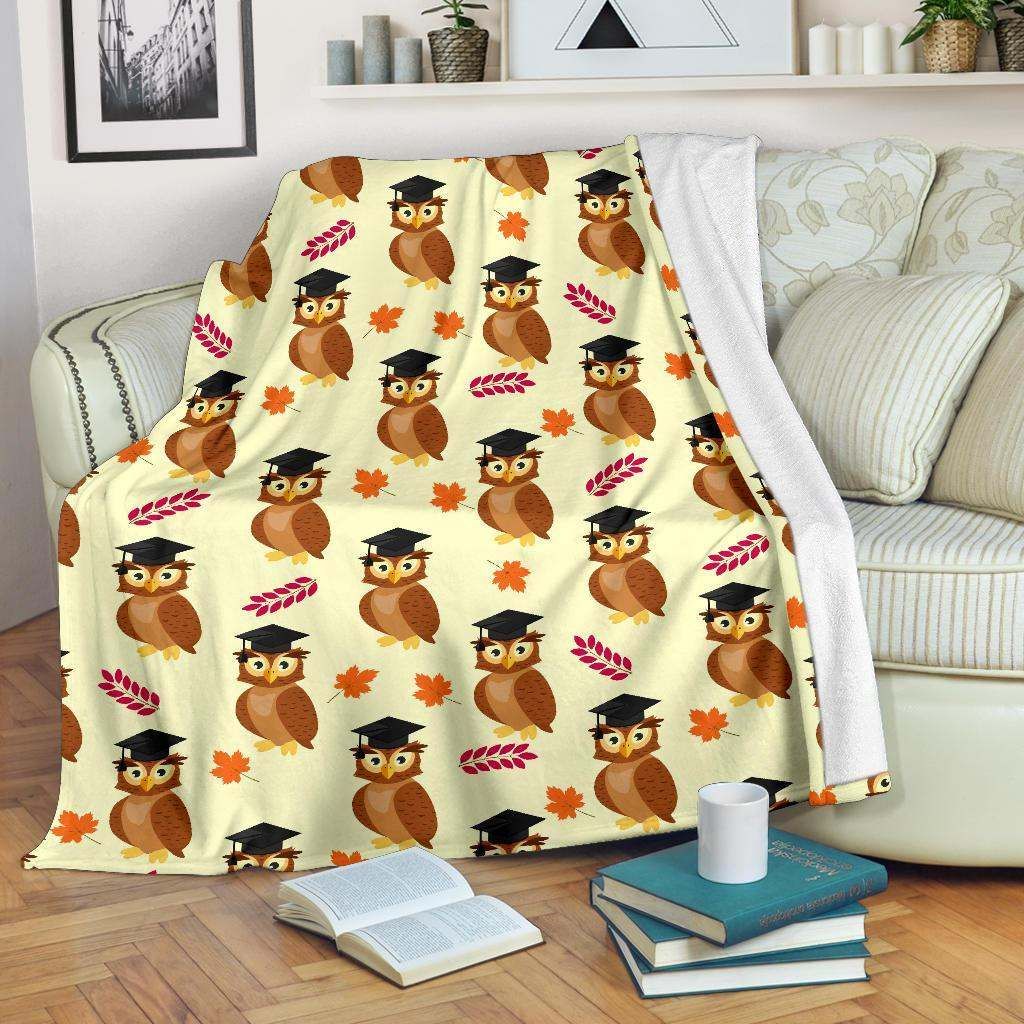 Graduation Owl Sherpa Fleece Blanket