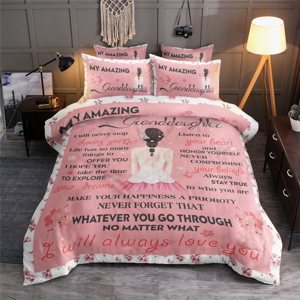 Granddaughter Amazing Granddaughter Bedding Set