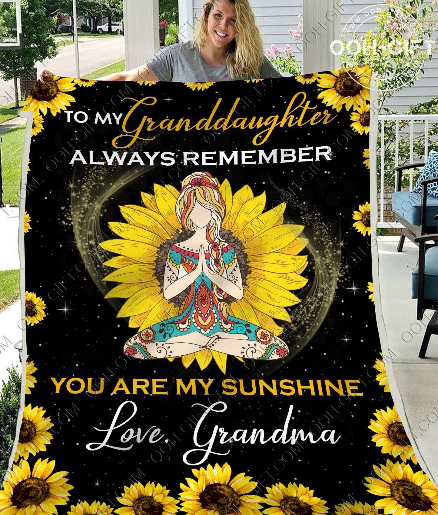 Granddaughter You Are My Sunshine Sherpa Fleece Blanket