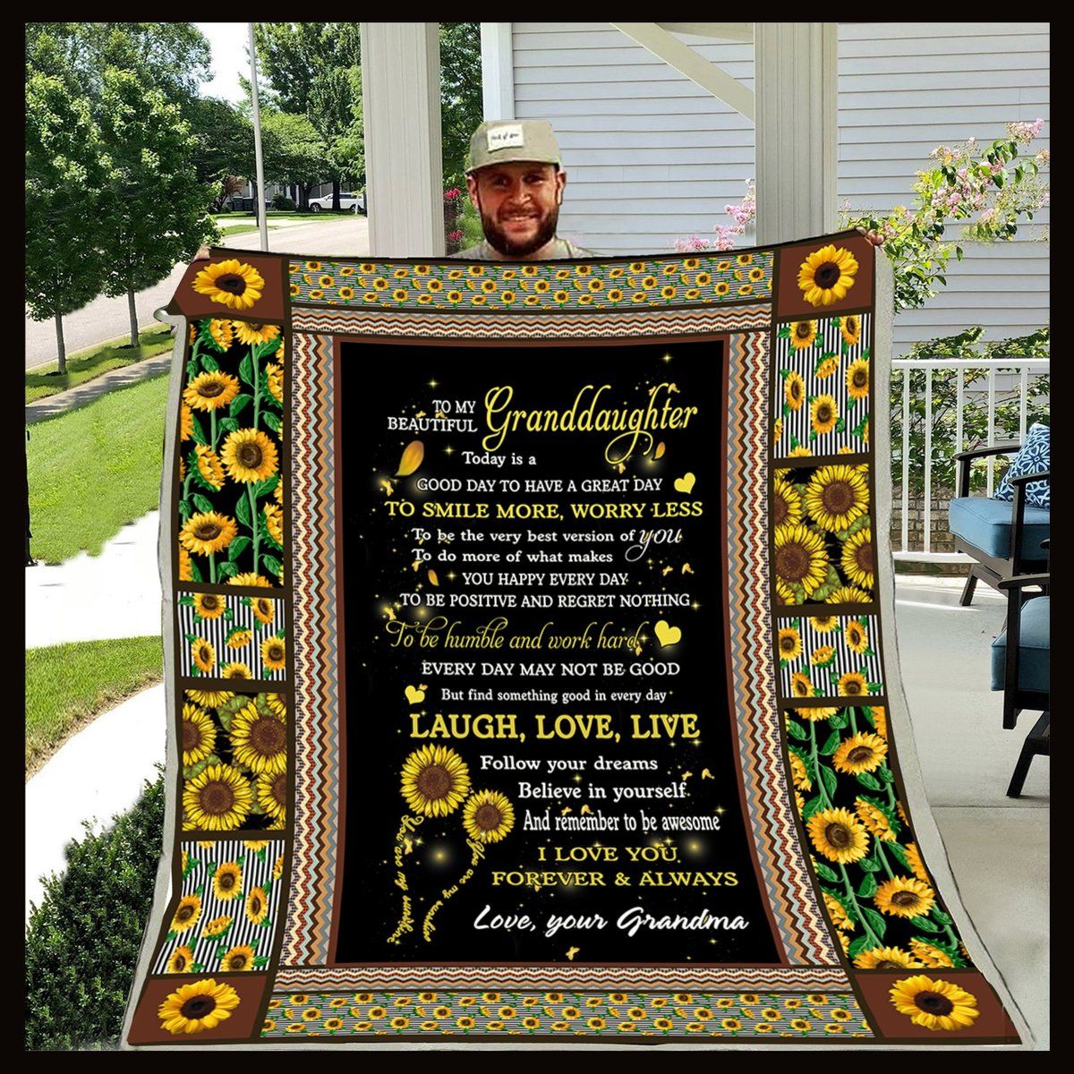 Grandma To Granddaughter Laugh Love Live Quilt Blanket DHC3101303LT