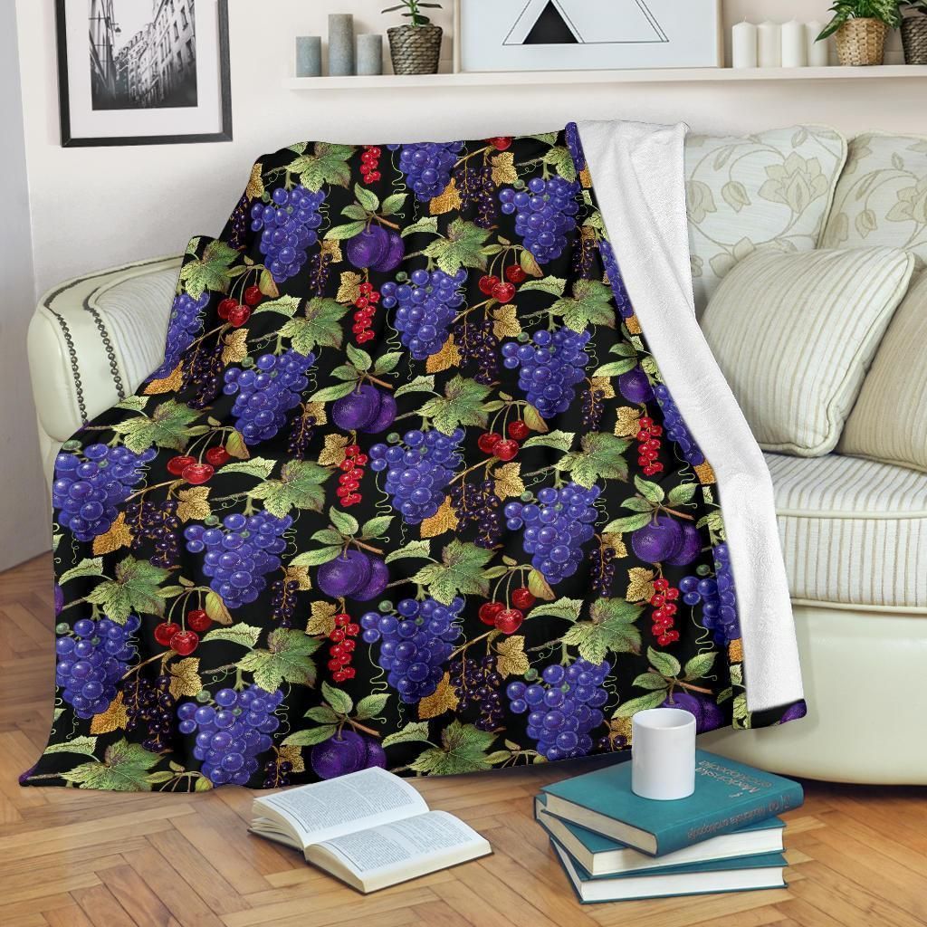 Grape Pattern Print Design Black Fleece Blanket