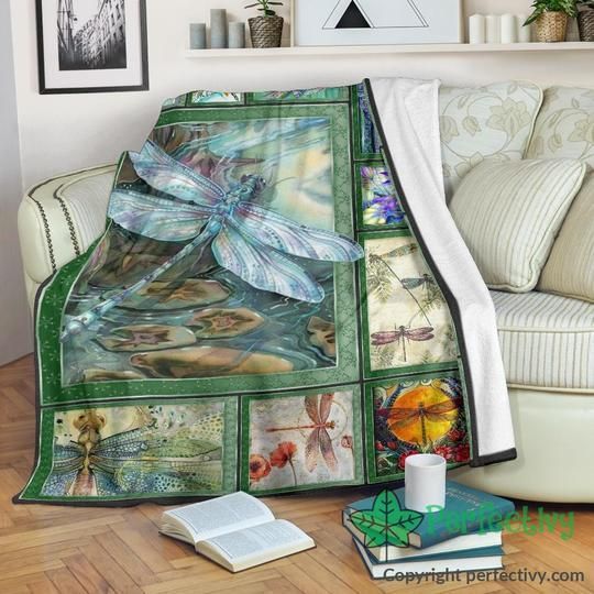 Graphic Dragonfly Sherpa Fleece Blanket