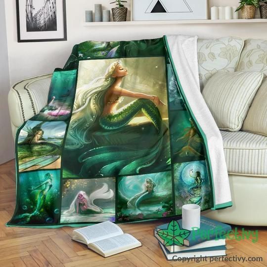 Graphic Mermaid Sherpa Fleece Blanket