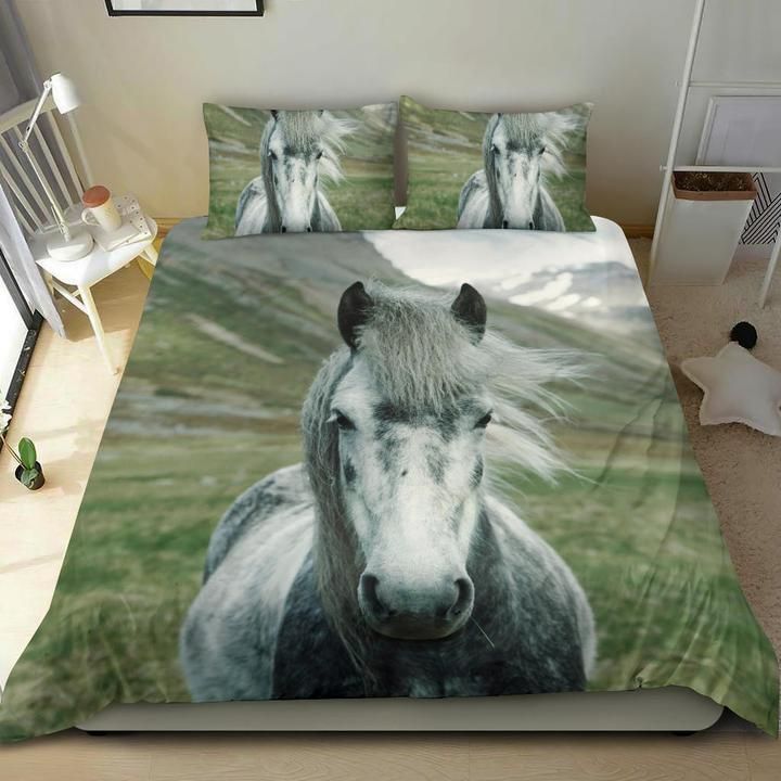 Grey Horse Bedding Set