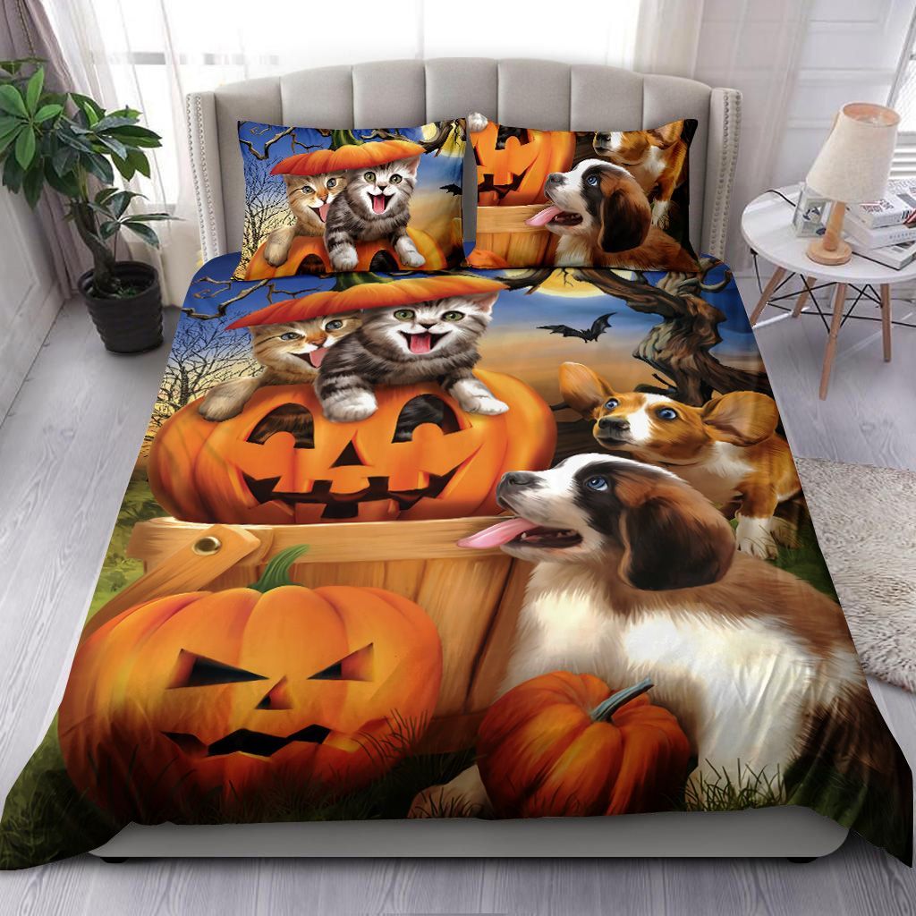 Halloween Pets Meeting Bedding Set