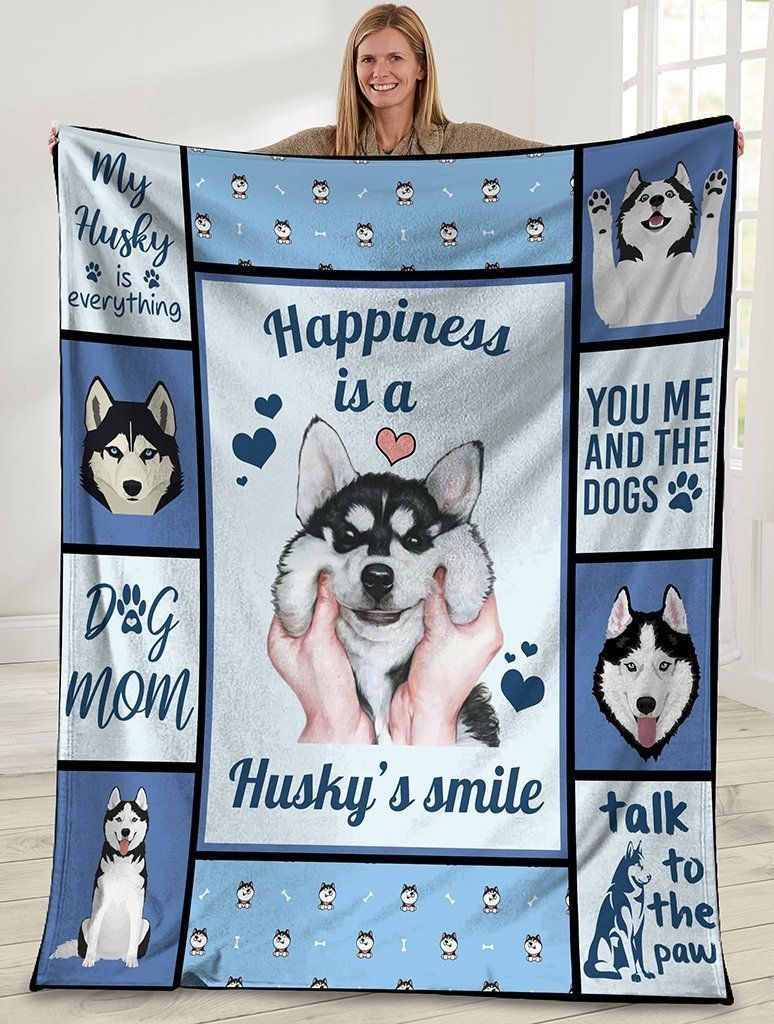 Happiness Is A Husky’s Smile Gift For Siberian Husky Lovers Fleece Blanket