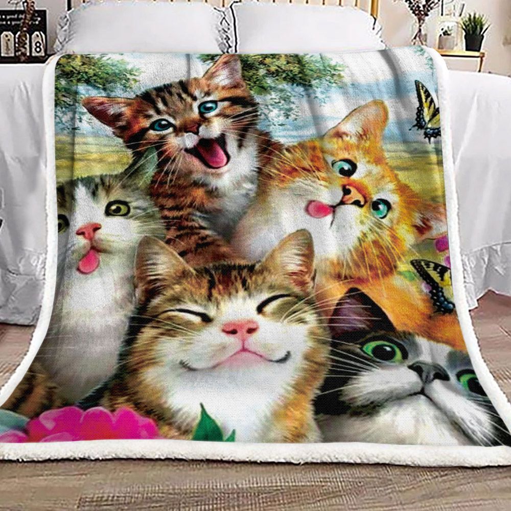 Happy Cats Sherpa Fleece Blanket
