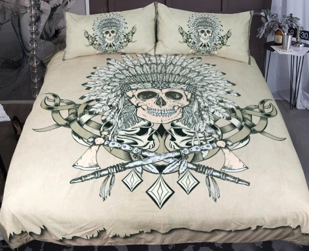Hatchet Feathers Skull Bedding Set