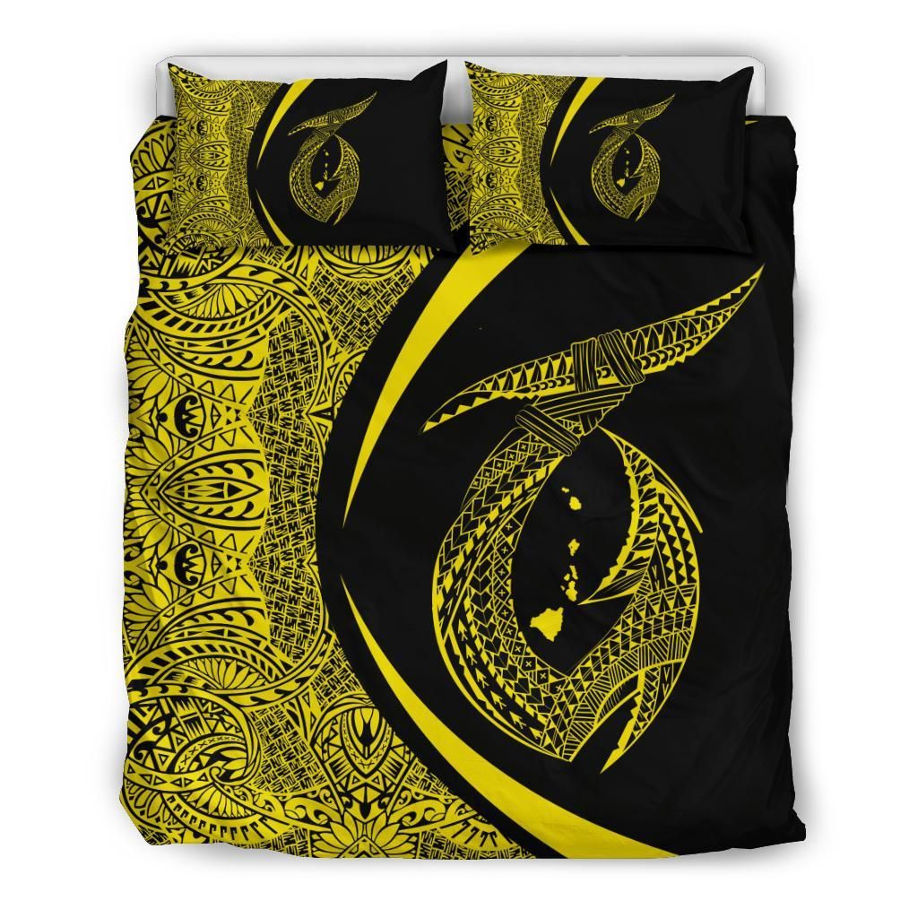 Hawaii Fish Hook Polynesian Circle Style Yellow Bedding Set