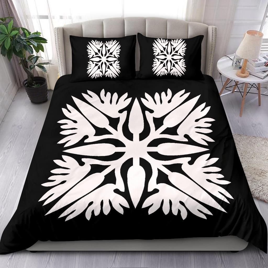 Hawaiian Royal Pattern Black And White Style Bedding Set