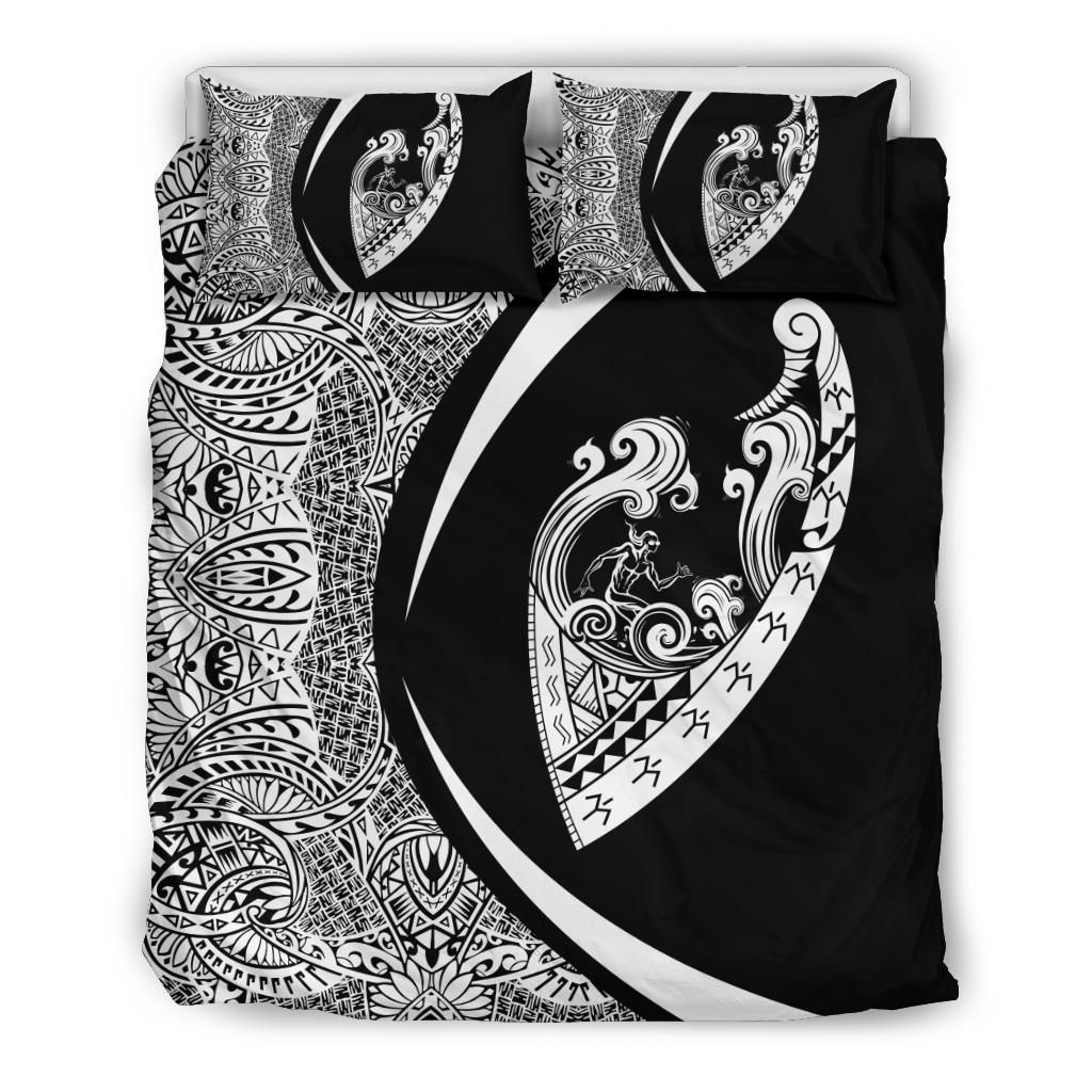 Hawaiian Surfing Waves Fish Hook Polynesian Circle Style Bedding Set