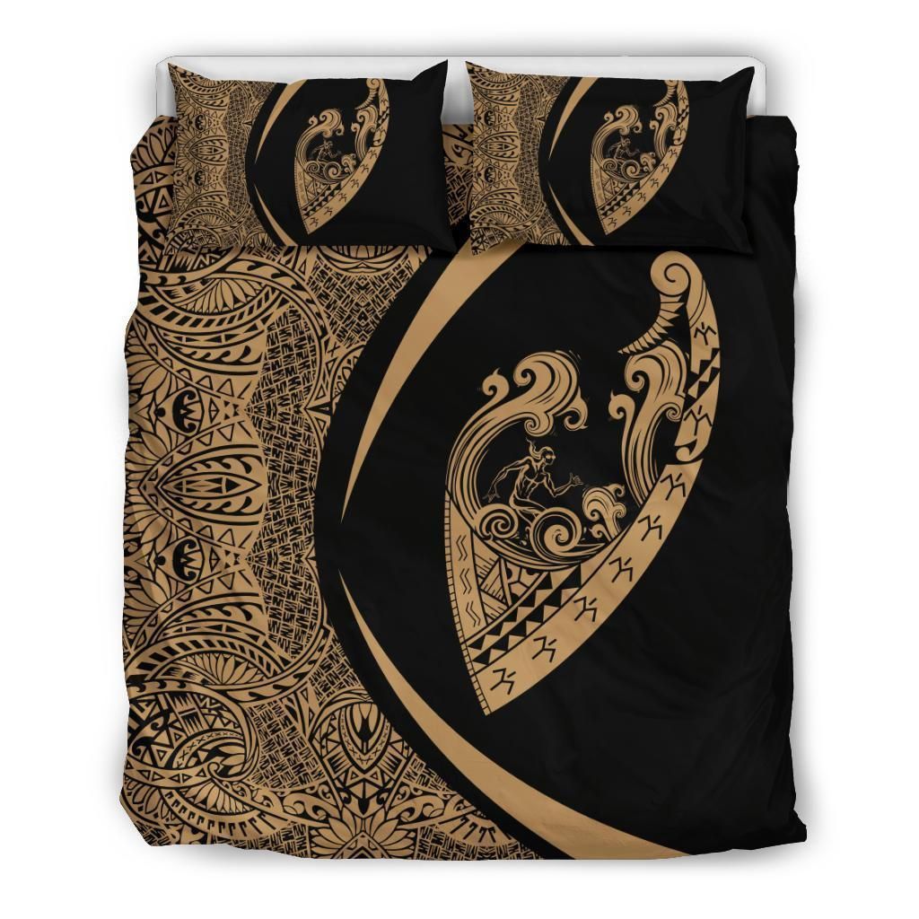 Hawaiian Surfing Waves Fish Hook Polynesian Circle Style Gold Bedding Set