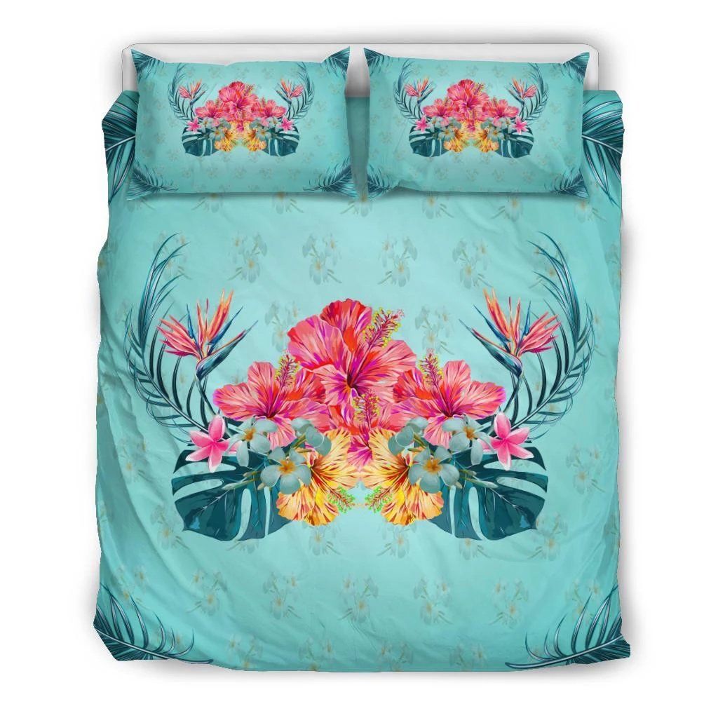 Hawaiian Tropical Strelitzia Hibiscus Plumeria Centre Bedding Set