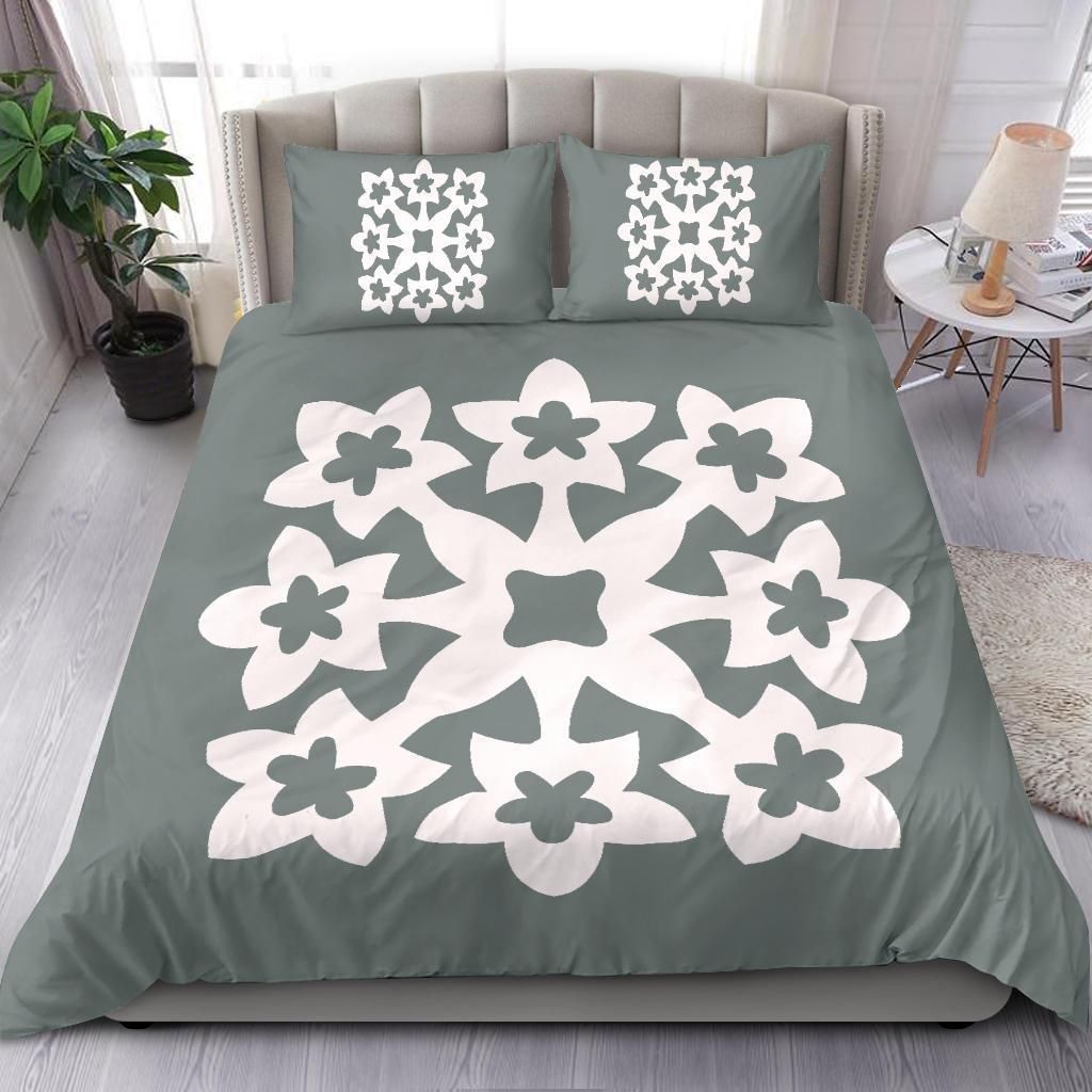 Hawaiian White Royal Pattern Bedding Set