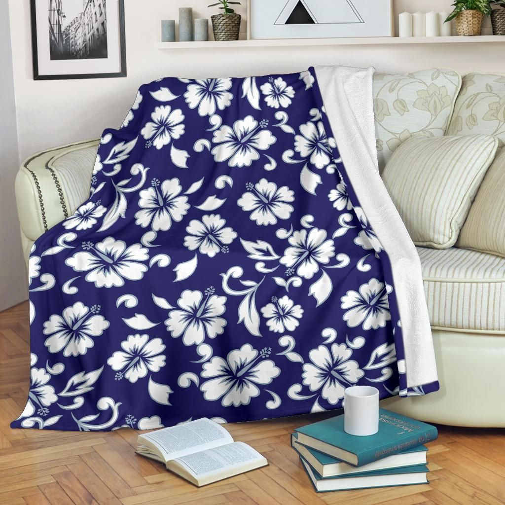 Hibiscus Pattern Print Design White And Blue Fleece Blanket