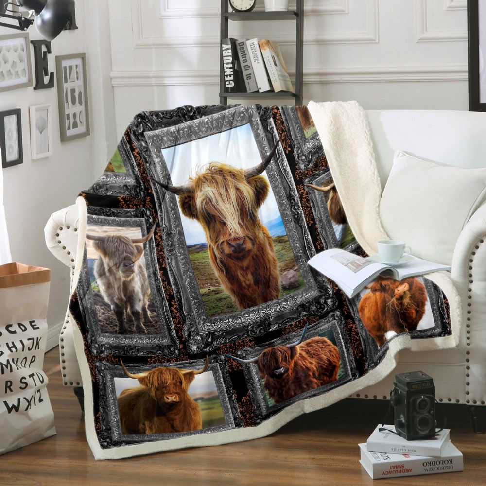 Highland Cow Fleece Blanket