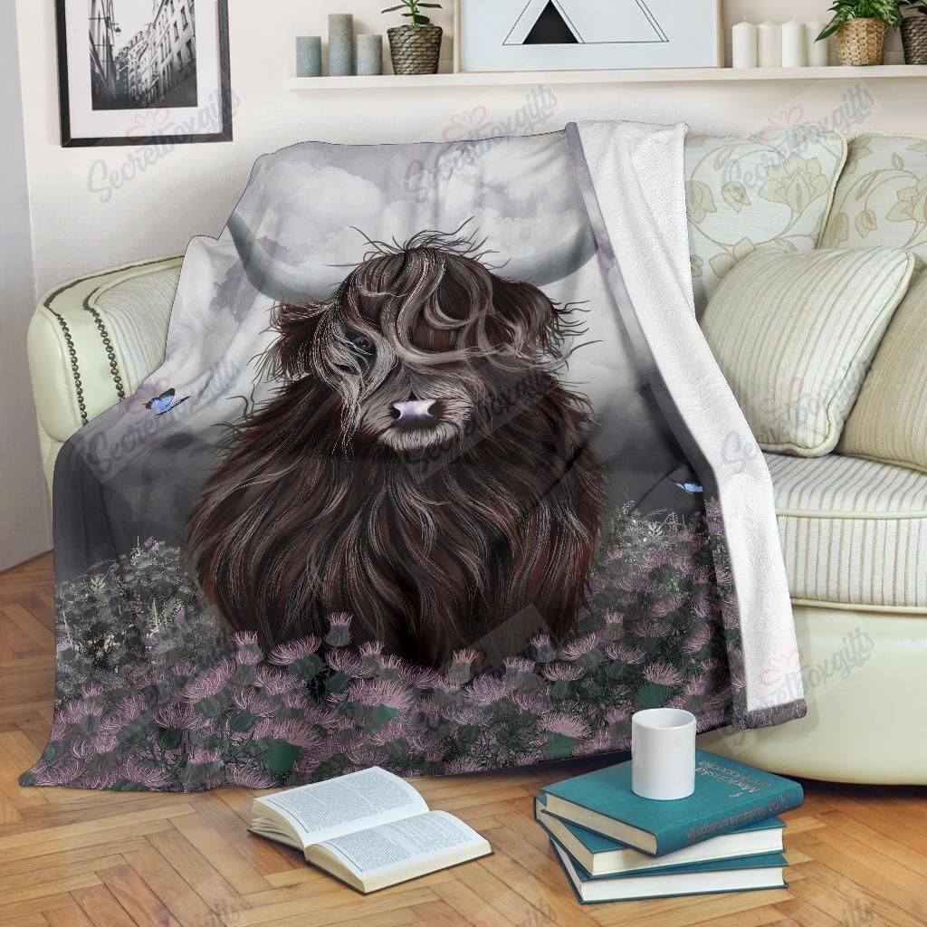 Highland Cow Thistle Fleece Blanket
