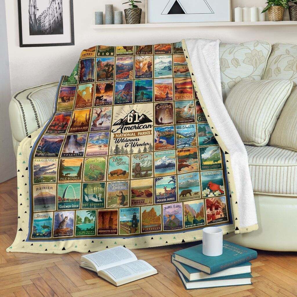 Hiking 61 National Parks America Sherpa Fleece Blanket
