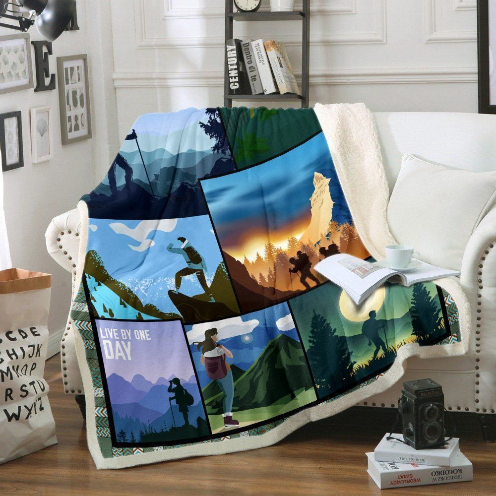 Hiking Sherpa Fleece Blanket