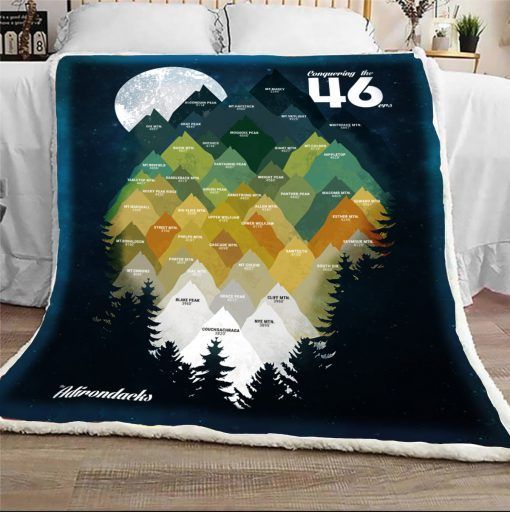 Hiking On Sherpa Fleece Blanket