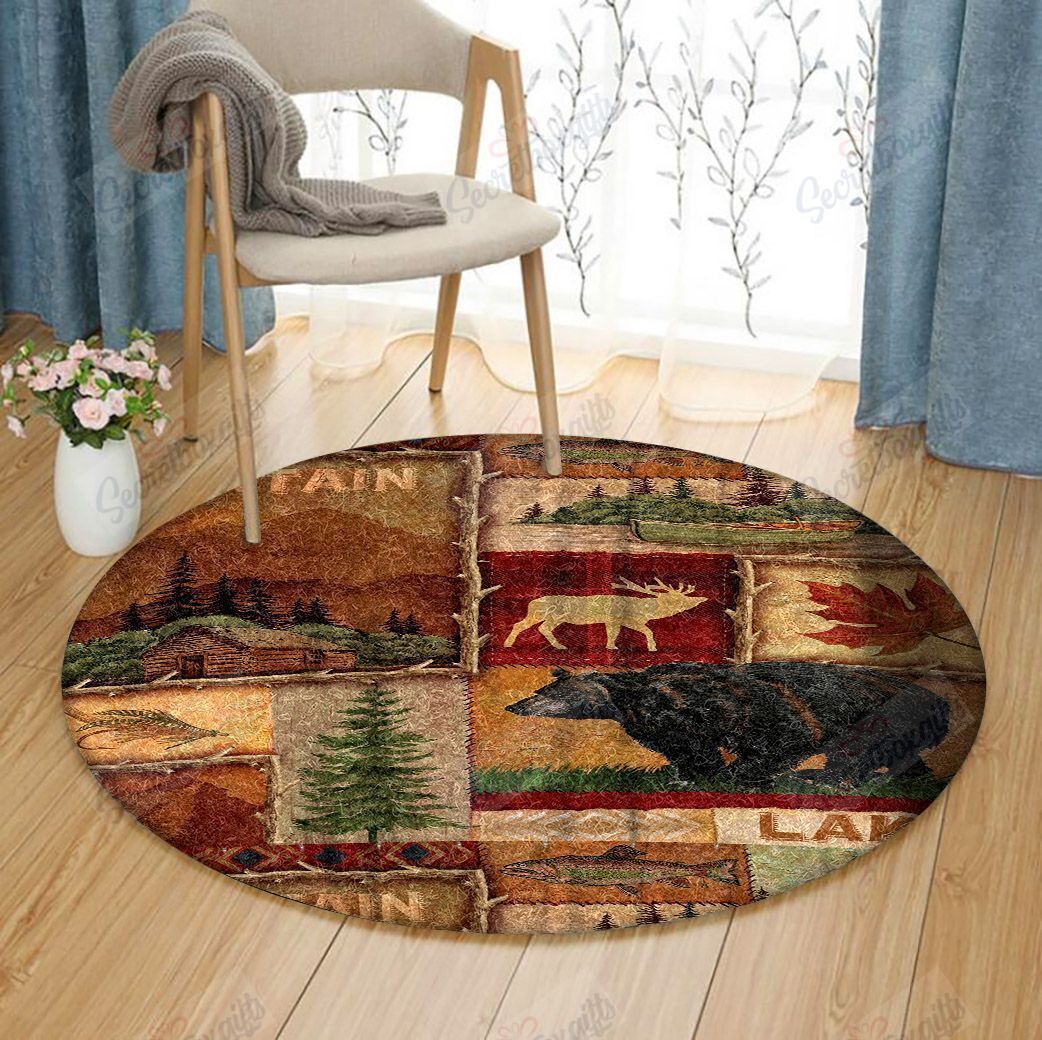 Hills Lodge Moose Bear Round Carpet
