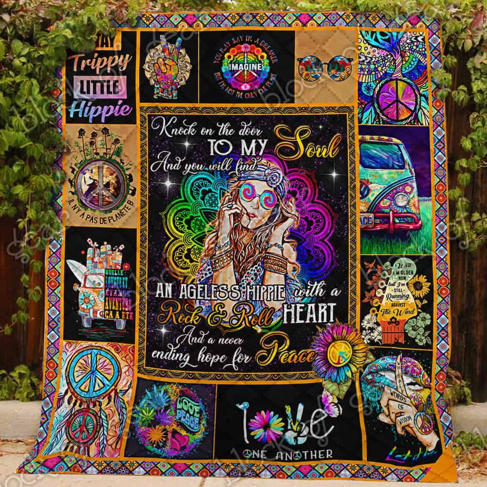 Hippie An Ageless Hippie Quilt Blanket DHC3112810TD