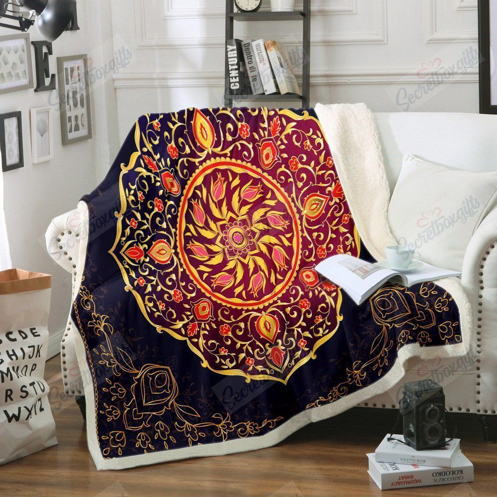 Hippie Beautiful Fleece Blanket