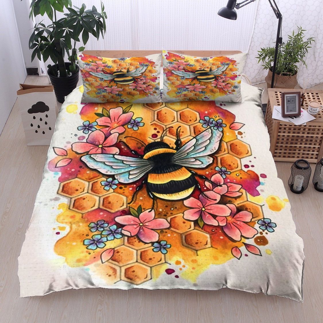 Honey Bee And Flowers Bedding Set