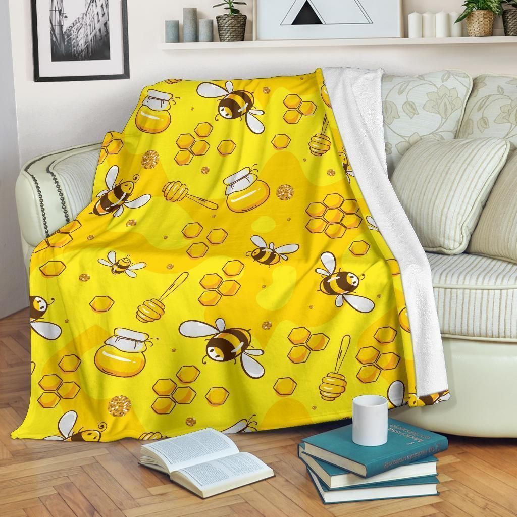 Honey Bee Pattern Print Design Yellow Fleece Blanket