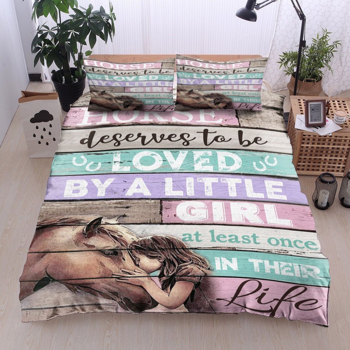Horse Loved By Little Girl Bedding Set